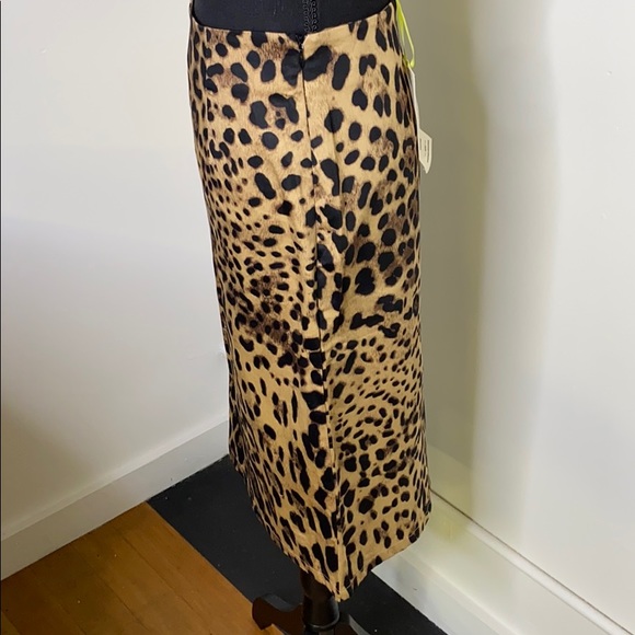 Shabby Apple Cheetah Print Skirt 224 - Picture 3 of 6